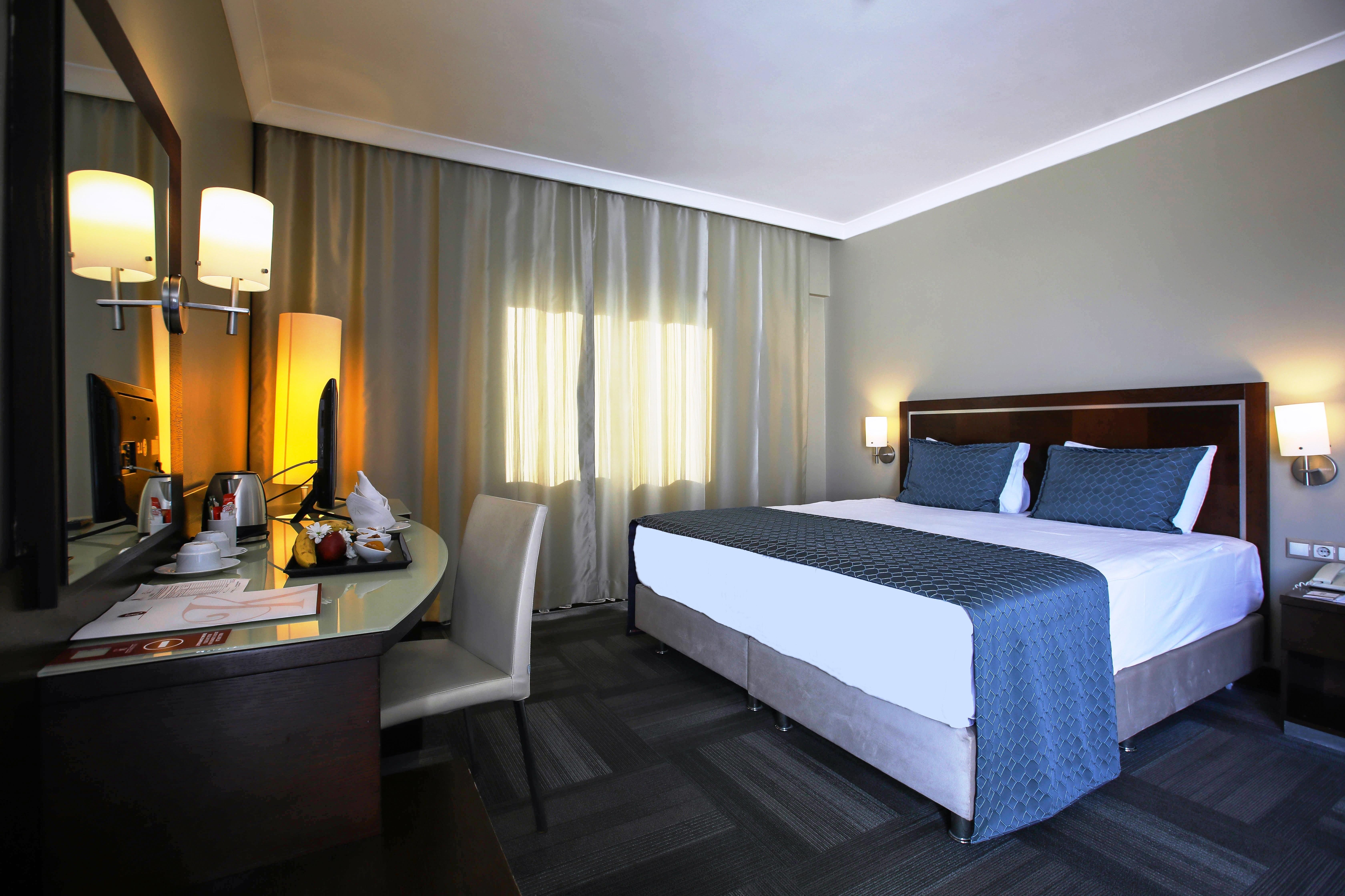 Kaya Prestige Oteli Izmir Exterior photo