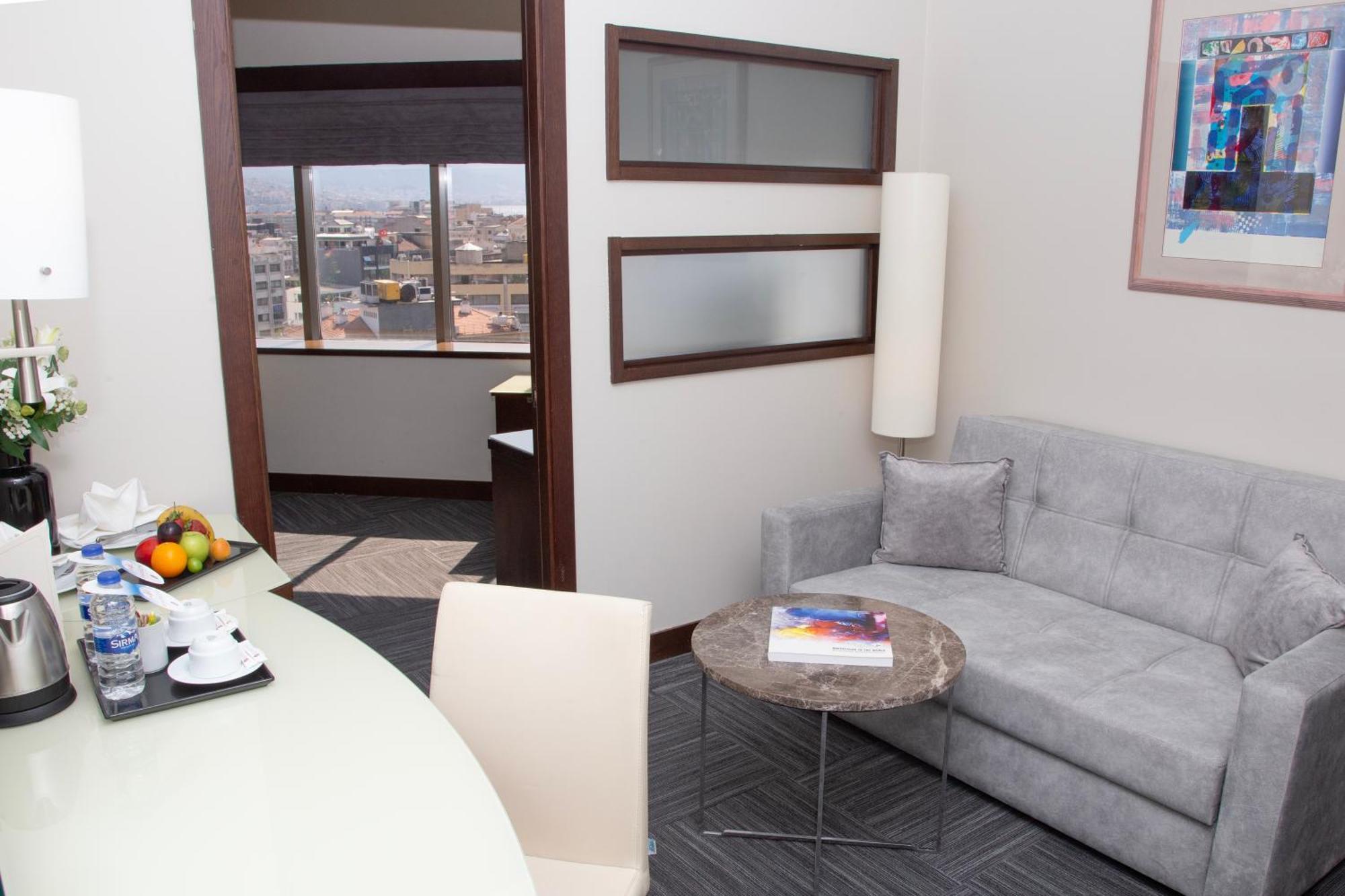 Kaya Prestige Oteli Izmir Exterior photo