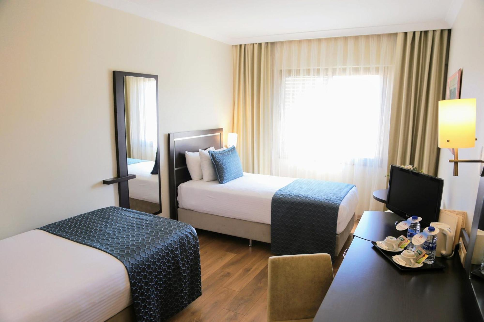 Kaya Prestige Oteli Izmir Exterior photo